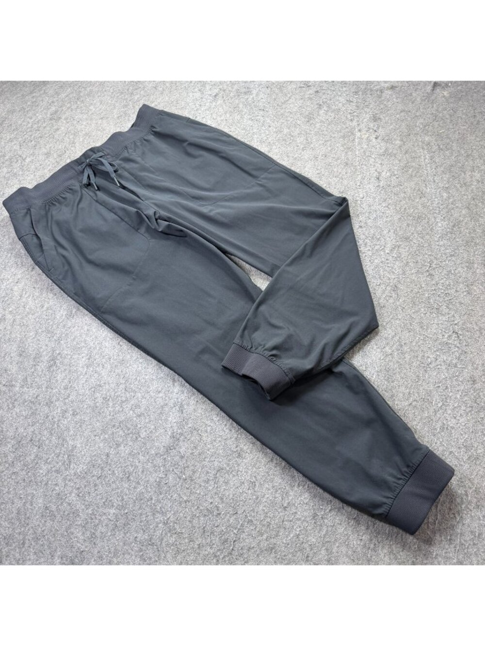 Lululemon ABC Jogger Men 2XL XXL Gray 30" Elastic Waist Tapered LM5A85S